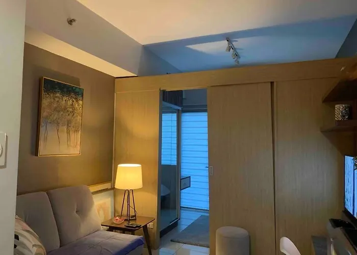 Dandelion 1 Bedroom With Balcony Manila
