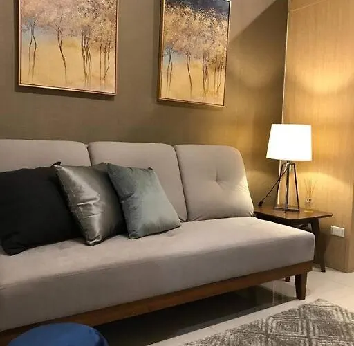 Dandelion 1 Bedroom With Balcony * Manila